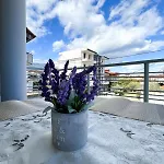 Elenis House Apartamento *