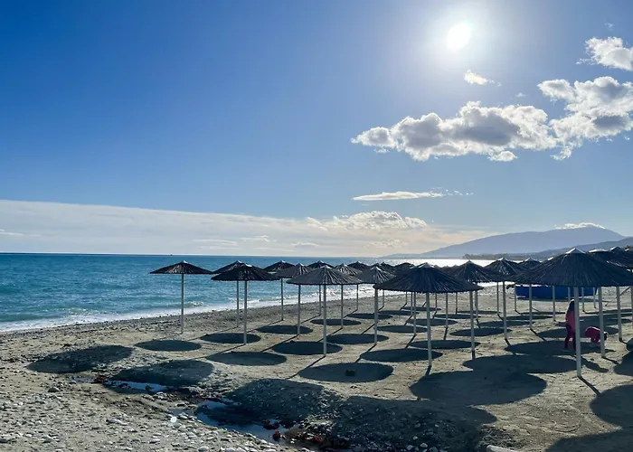 公寓 Elenis House *